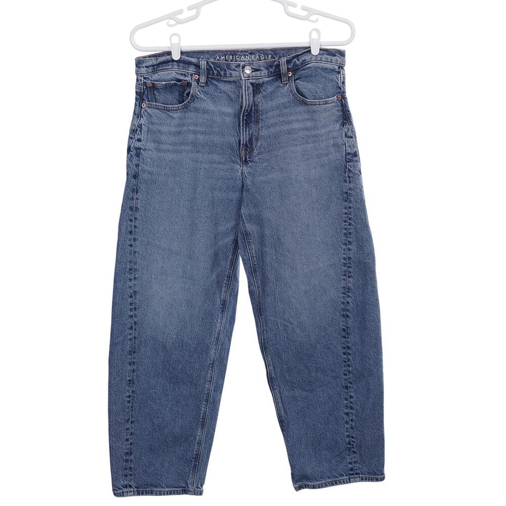 American Eagle Outfitters Barrel Jeans 12R Blue Light Wash Cotton Denim AEO